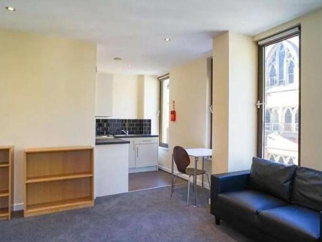 Studio Flat For Rent In Gladstone Buildings, 1 St James Row