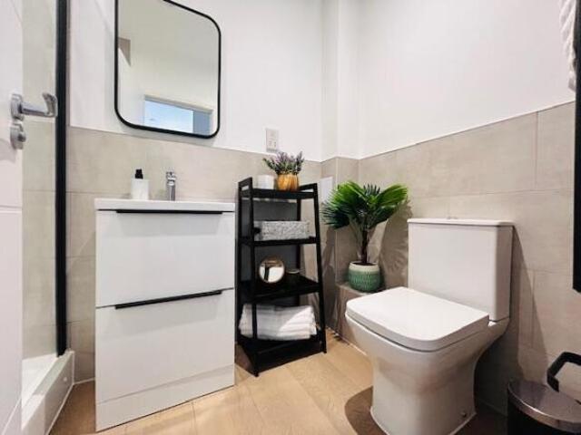 Studio flat for rent in High Street, Sittingbourne, ME10