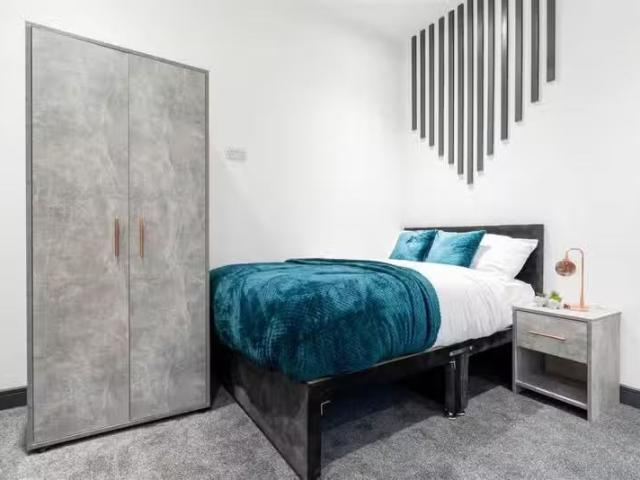 Studio flat for rent in Melville Road, City Centre, Coventry.