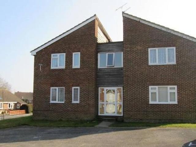 Studio flat for rent in Reedmace Close Waterlooville PO7