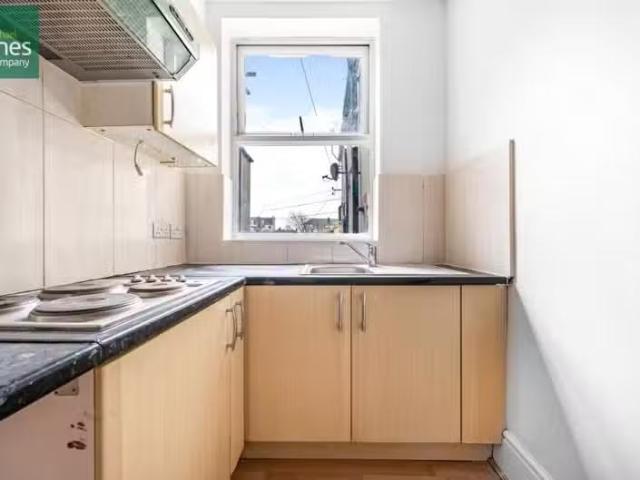 Studio flat for rent in Rowlands Road, Worthing, BN11