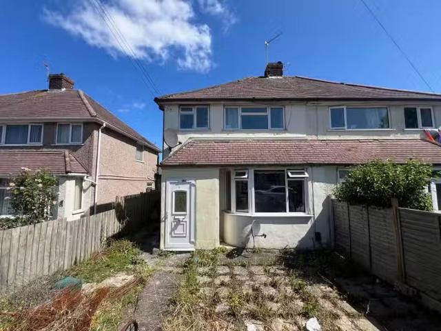 Studio flat for rent in Stroud Road, Patchway, Bristol, BS34