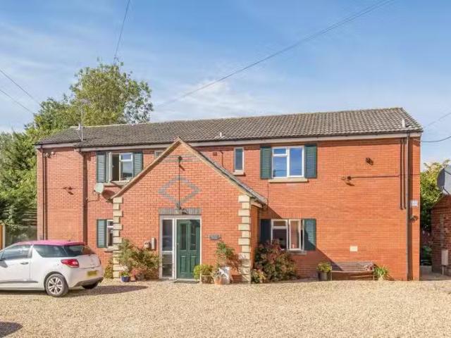 Studio flat for rent in Studio, Francis House, Frome Road, Tro.