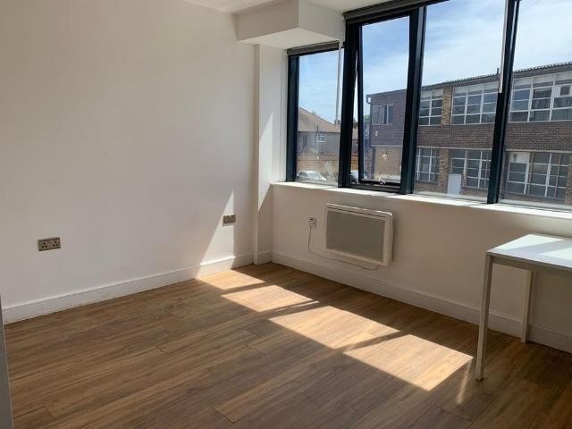 Studio Flat, Kap House, HA1