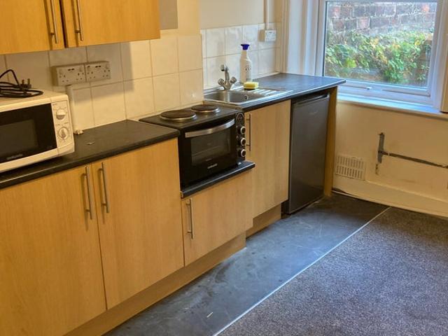 Studio flat Little Chelsea, Eastbourne