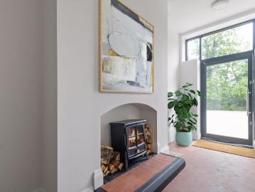 Studio Flat On Hanmer Road, Next To St Thomas Church, Milton Keynes MK6, Studio to rent, £1,100 pcm | PrimeLocation