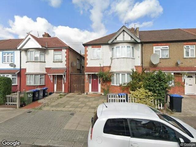 Studio Flat, St Raphaels Way, NW10