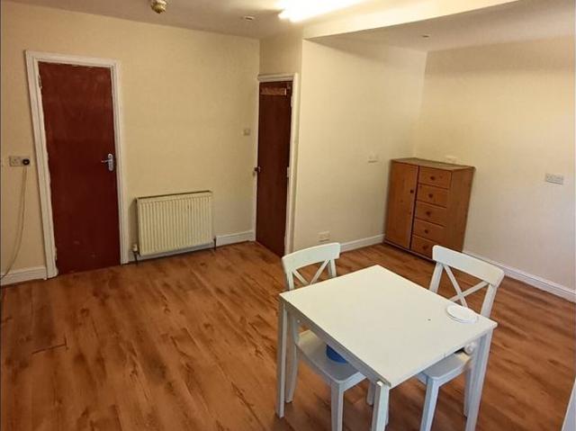 Studio Flat, Stanstead Road, SE23