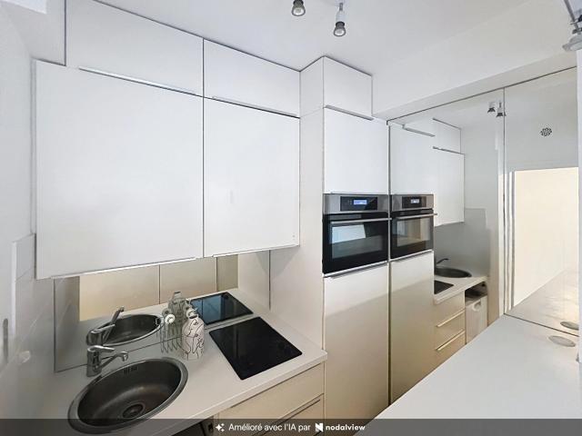 Studio François Ponsard 75116 PARIS Réf 29