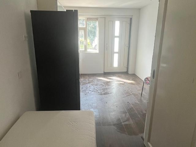 Studio fully furnished available for rent