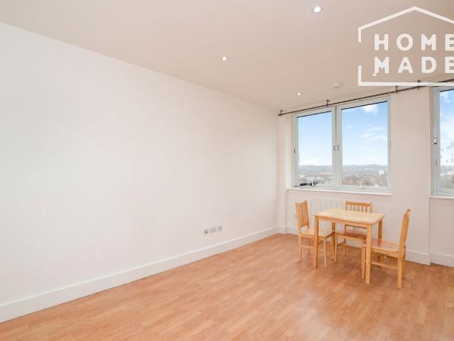 Studio House WD6, Studio to rent, £1,150 pcm | PrimeLocation