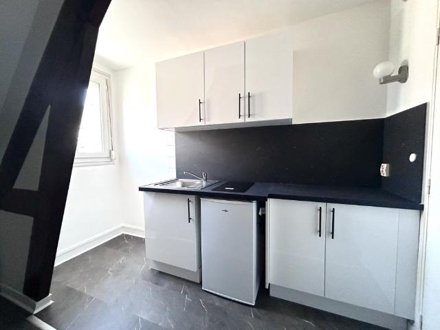 STUDIO HYPER CENTRE BEAUVAIS
