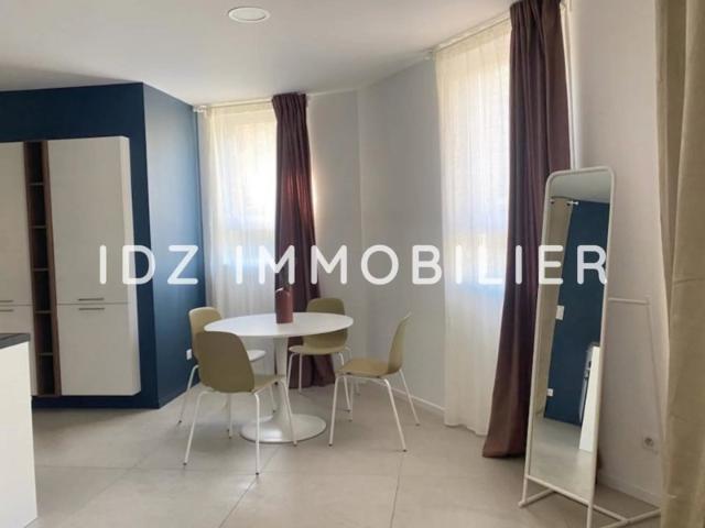 STUDIO HYPER CENTRE PROCHE FRONTIERES