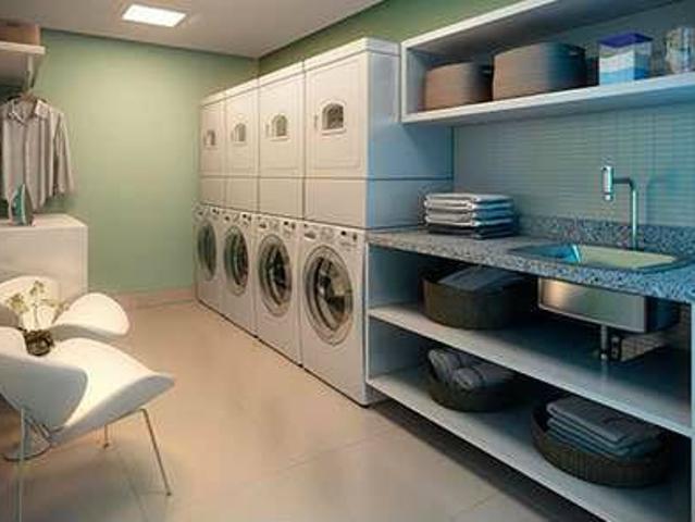 Studio impecável, decorado, mobiliado e com ar!