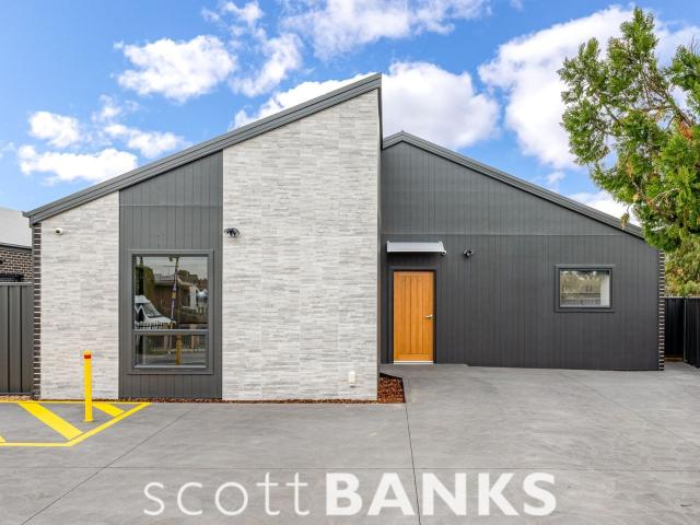 studio in 4/13 Raymond Street Melton South