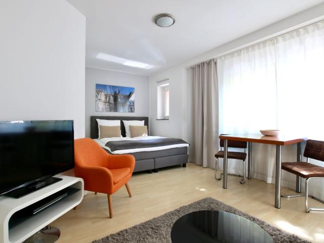 Studio in Cologne's Belgian Quarter, Koln Amsterdam Apartments for Rent