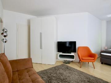 Studio in Cologne's Belgian Quarter, Koln Amsterdam Apartments for Rent
