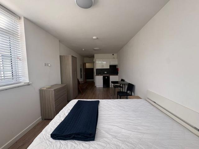 Studio in Chadwell Heath