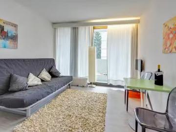 Studio in Amalienstraße, Maxvorstadt