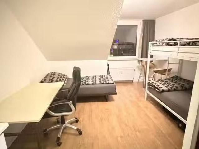Studio in Adalbertstraße, Innenstadt West