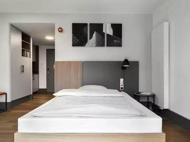Studio in Borsigallee, Frankfurt Ost