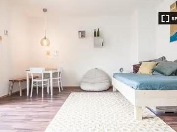Studio in Berlin zu vermieten, Rechnungen inklusive