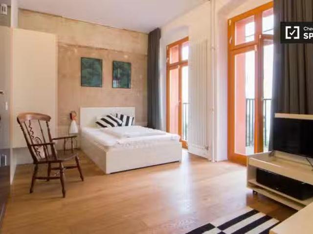 Studio in Berlin zu vermieten, Rechnungen inklusive