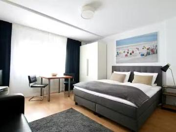 Studio in Bismarckstraße, Innenstadt