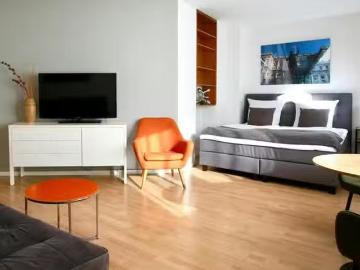 Studio in Bismarckstraße, Innenstadt