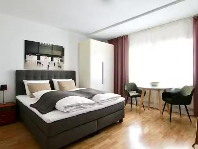 Studio in Bismarckstraße, Innenstadt