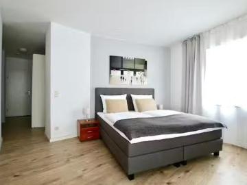 Studio in Bismarckstraße, Innenstadt