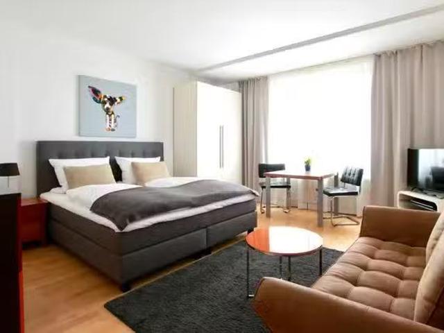 Studio in Bismarckstraße, Innenstadt