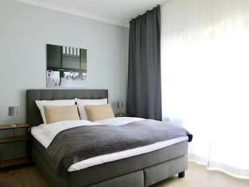 Studio in Bismarckstraße, Innenstadt