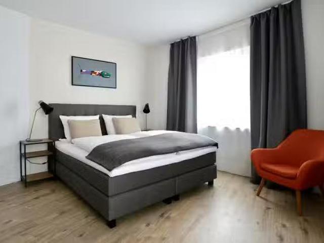 Studio in Bismarckstraße, Innenstadt