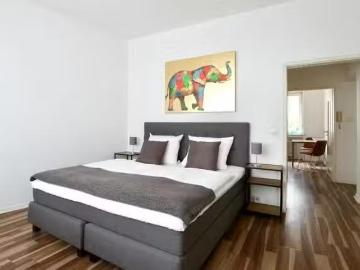 Studio in Brüsseler Straße, Innenstadt