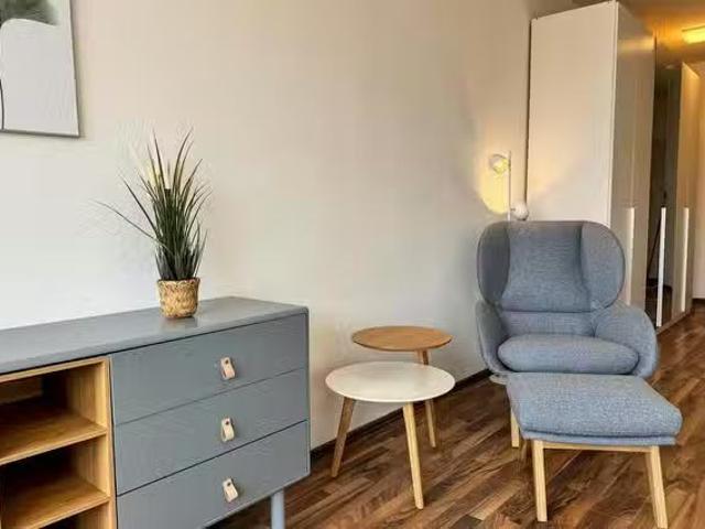 Studio in Dorfbroicher Straße, Mönchengladbach Süd