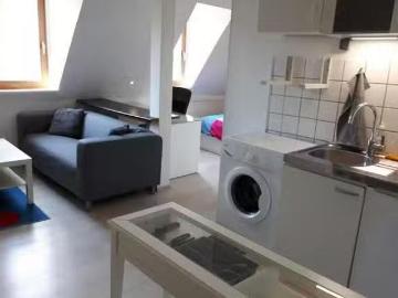 Studio in Dagobertstraße, Innenstadt