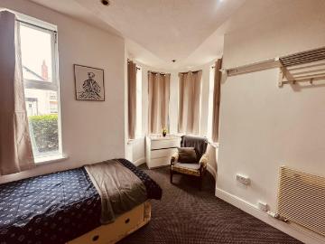 Studio in Darlaston WS10 9JL