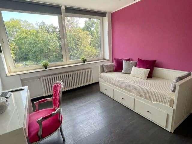 Studio in Düsseldorf zu vermieten, alle Rechnungen inklusive