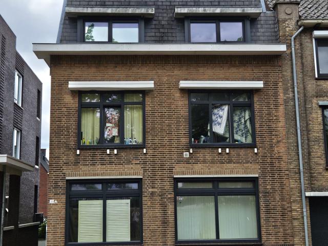 Studio in een gedeeld gebouw met 7 persone
