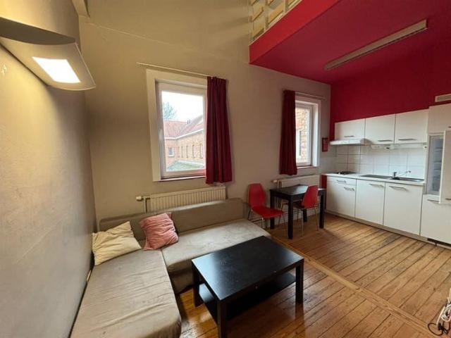 Studio in een sociaal project voor 18 tot 30 jarigen die pe