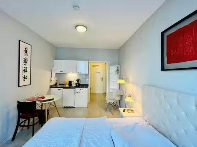 Studio in Feuerbachstraße, Frankfurt am Main Innenstadt II