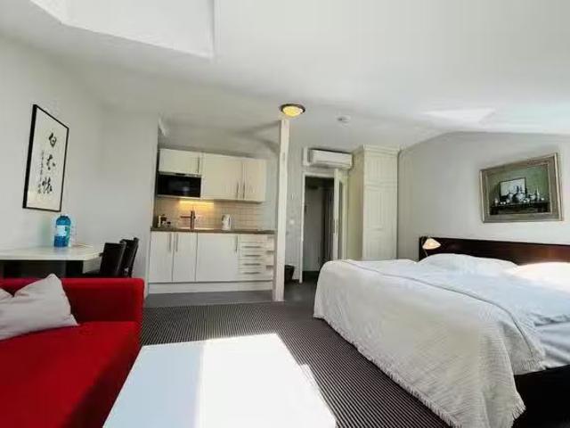 Studio in Feuerbachstraße, Frankfurt am Main Innenstadt II