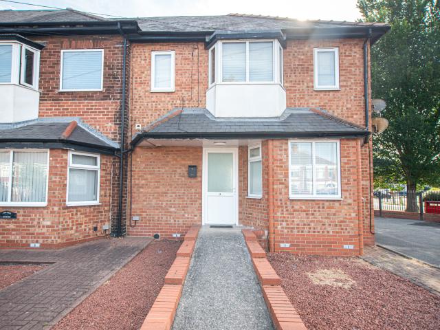 Studio in Flat 10, Spring House, 15 National Avenue, Hull, HU5 4EZ