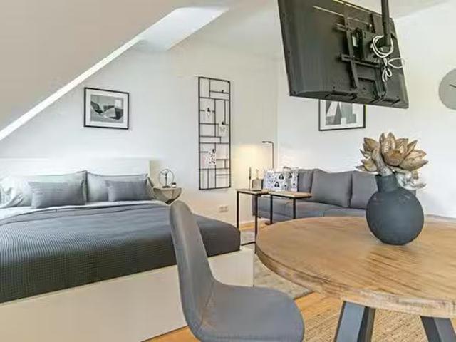 Studio in Fleher Straße, Bilk
