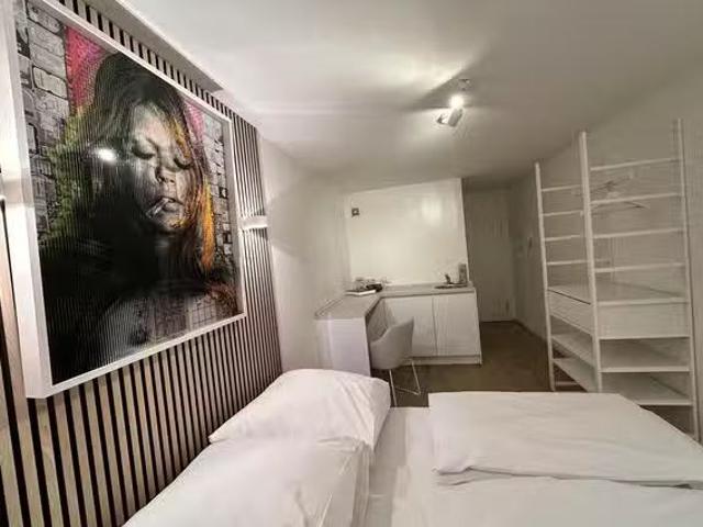 Studio in Holzgasse, Innenstadt
