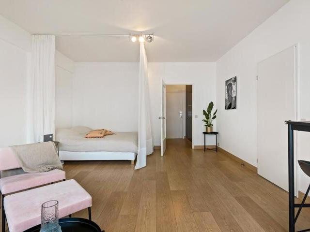 Studio in het hartje van 't Zuid!