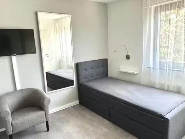 Studio in Östliche Rheinbrückenstraße, Knielingen