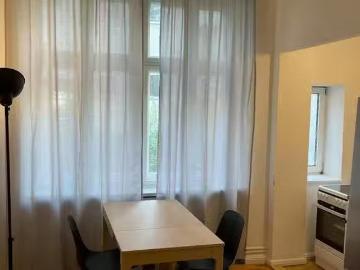 Studio in Peschkestraße, Steglitz