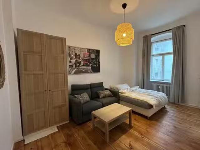 Studio in Reuterstraße, Neukölln